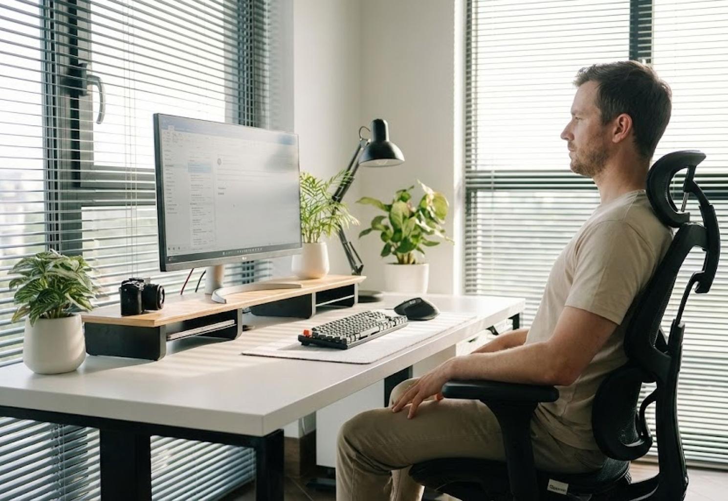 Як вибрати стілець з поперековою підтримкою