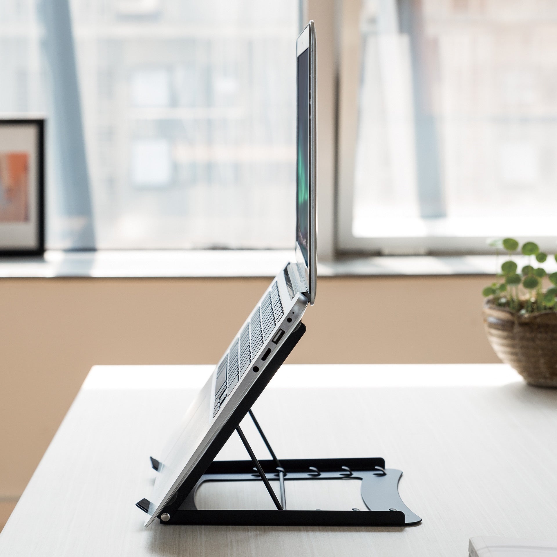 Регулируемая металлическая подставка для ноутбука OfficePro LS325
