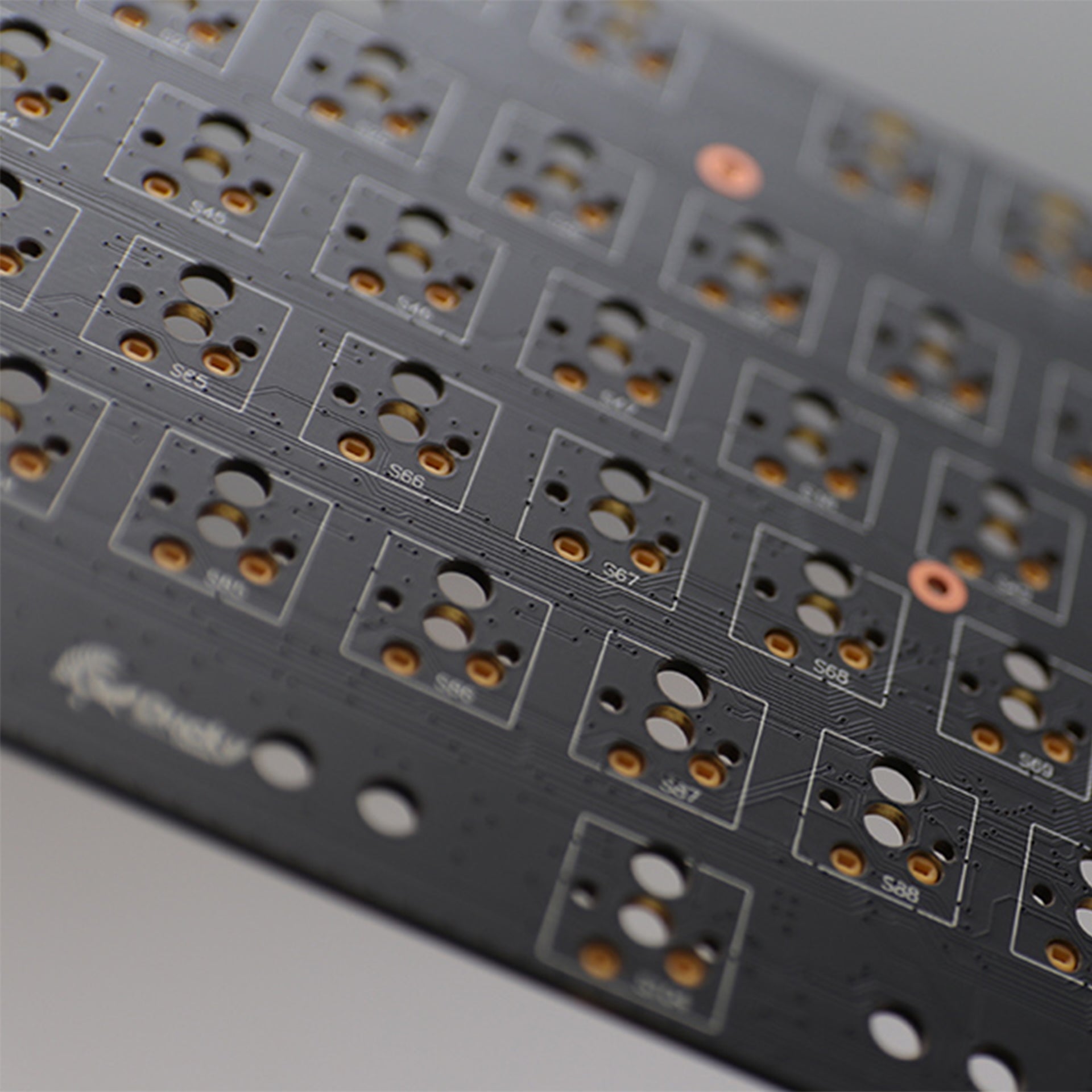 Механічна клавіатура Ducky One 3 RGB Black UA