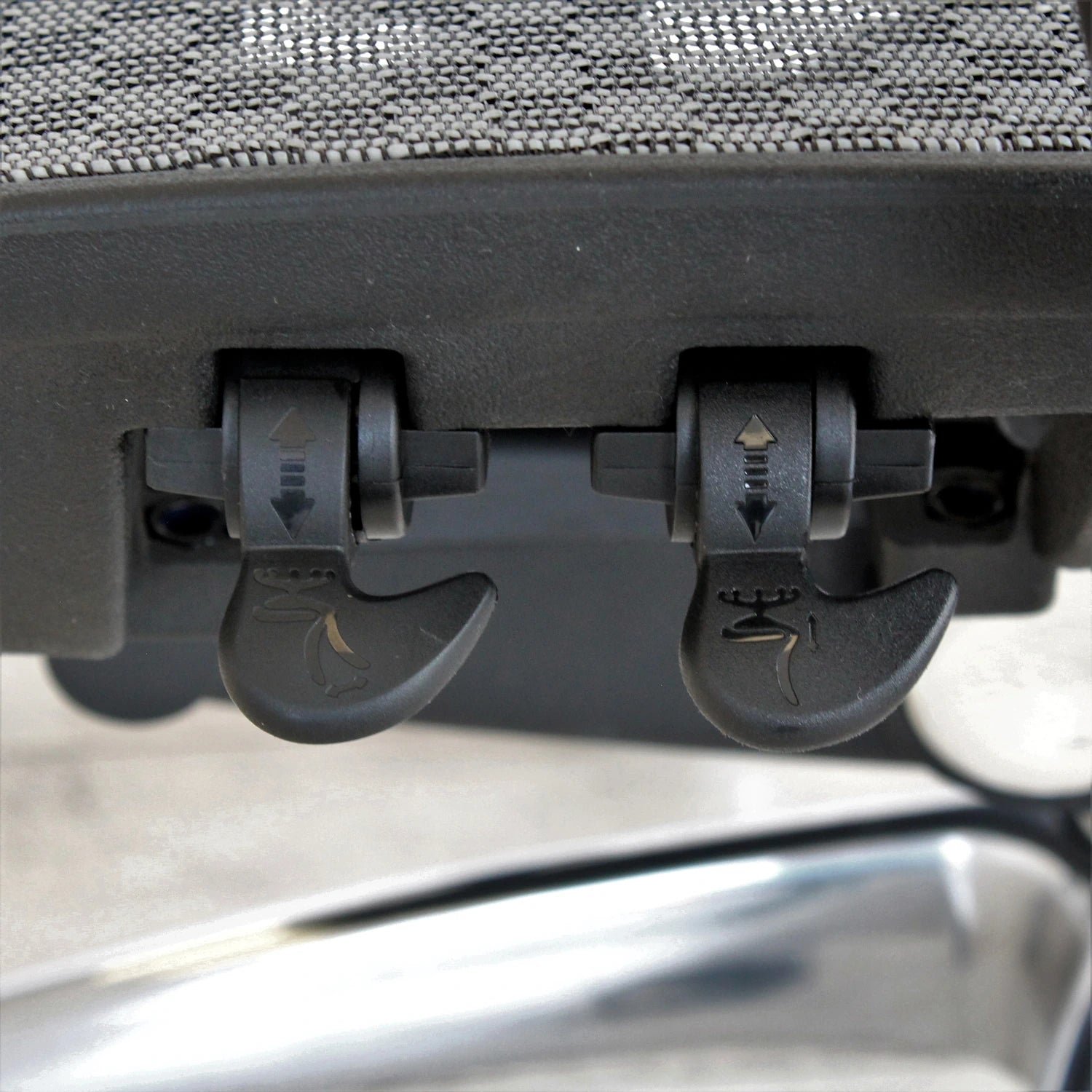 Ергономічне крісло сітчасте SL Streamer