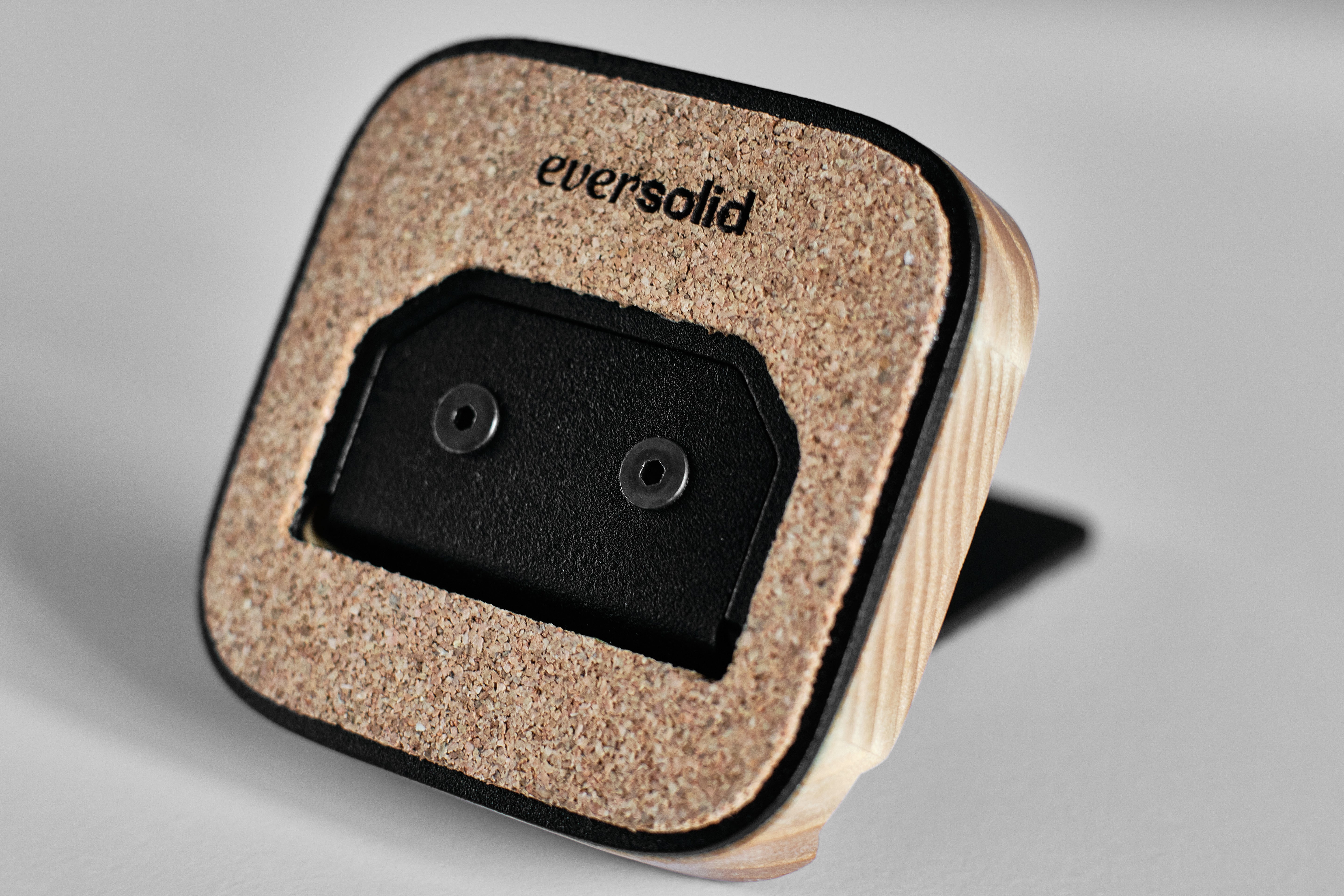 EverSolid0105.jpeg