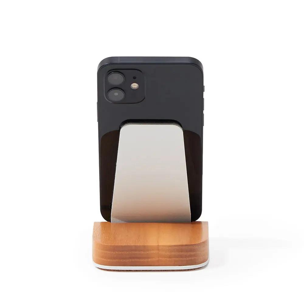 Деревʼяна підставка для телефону PH:ST