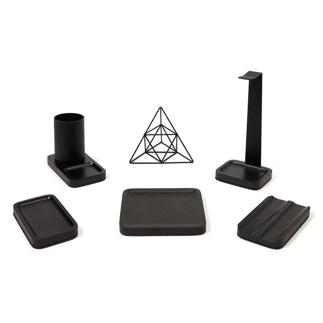 Деревʼяна підставка для навушників HE:ST