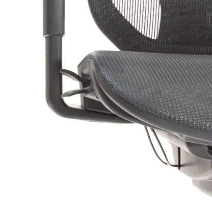 AD:CH Ергономічне крісло з сіткою VIDA